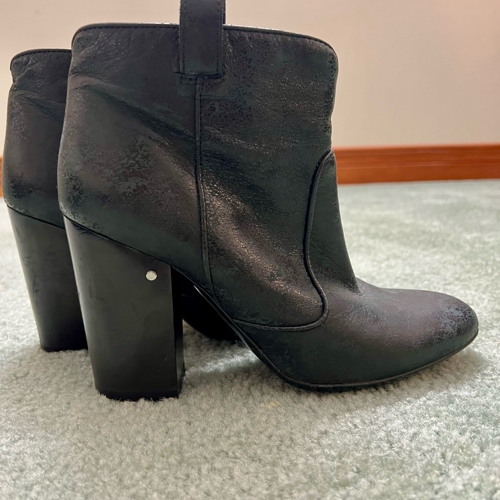 Laurence Dacade Black Heeled Ankle Books